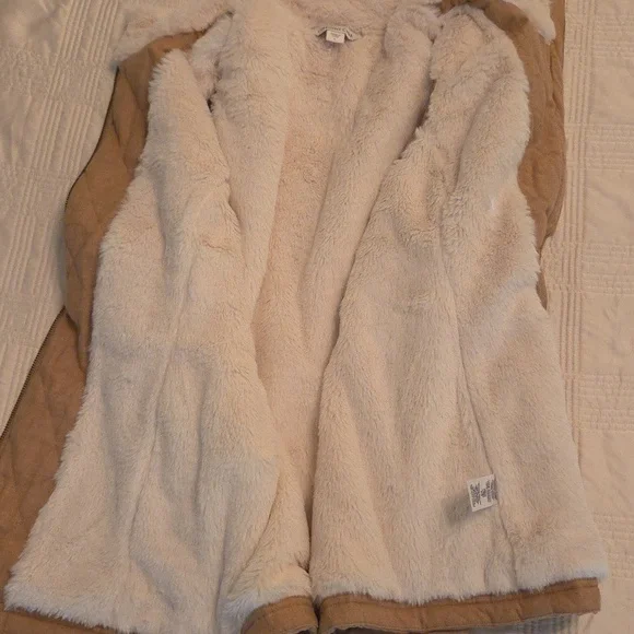 Coldwater Creek Quilted Tan Vest Size L - Picture 12 of 12